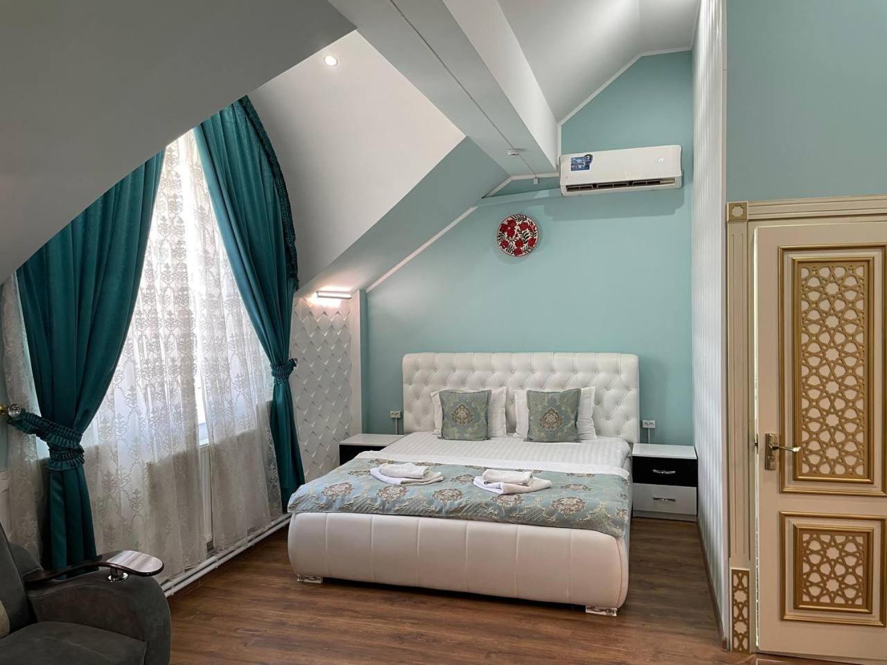 Eurasia Business Hotel Бухара Екстериор снимка